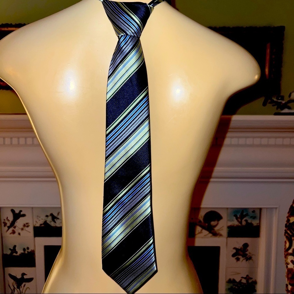 BOY’S youth suit tie by Bergamot